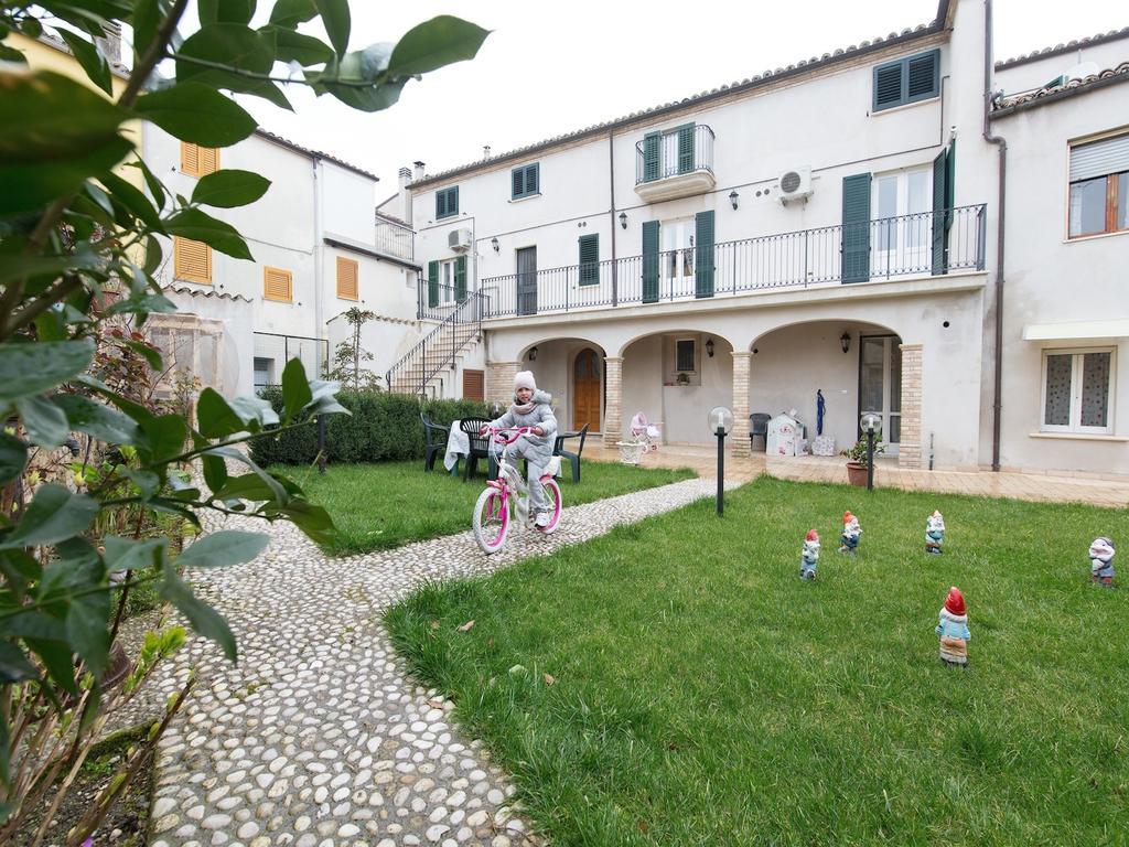 Al Belvedere Apartment Atri Exterior foto